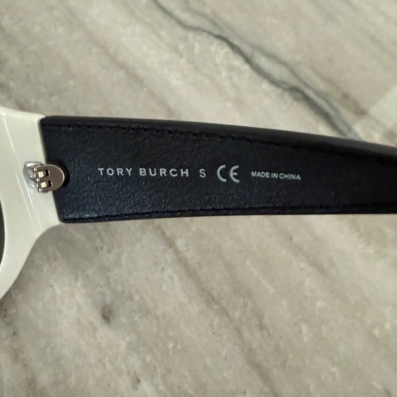 Tory Burch Discontinued Sunglasses TY7002Q - Picture 3 of 6